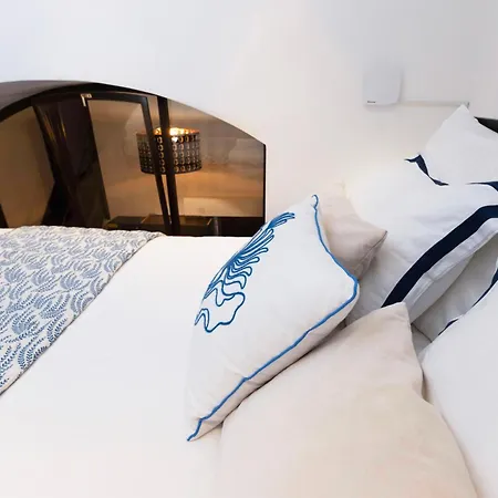 Апартаменты Downtown Museum